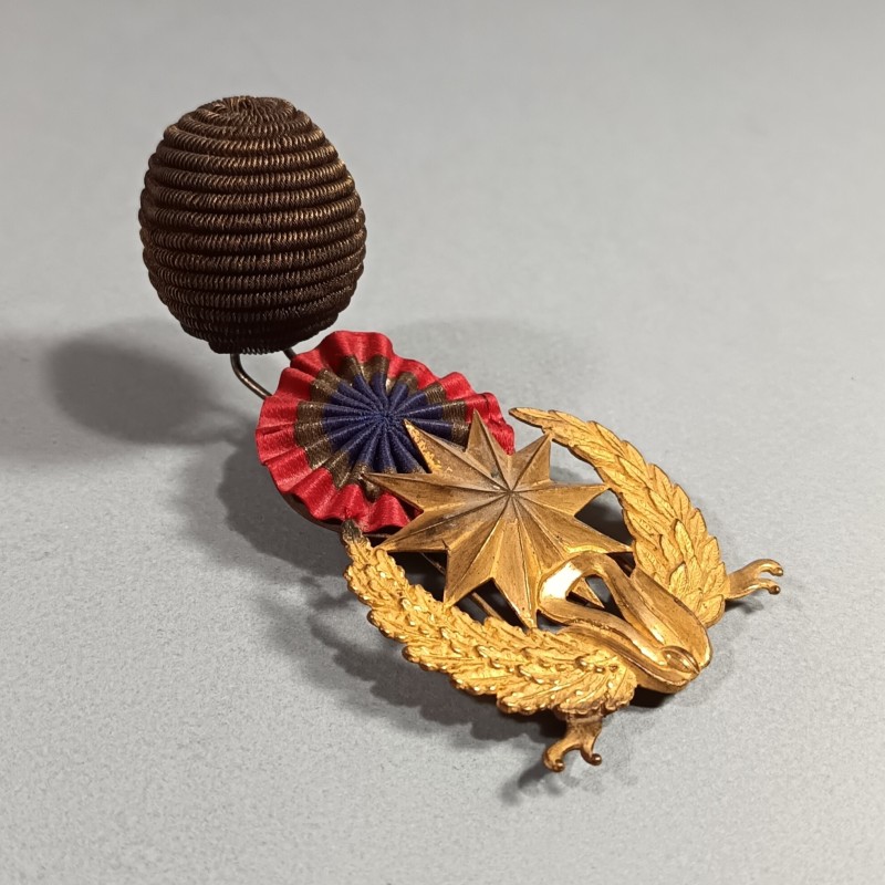 ATTRIBUT OU INSIGNE ET POMPON DE KEPI D'OFFICIERS ET ADJUDANTS MODELE 1886 OFFICIER DU SERVICE DE SANTE DES ARMEES